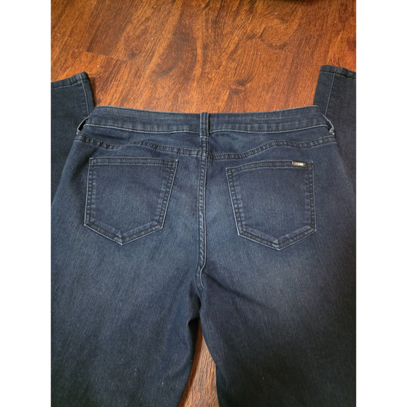 Jennifer Lopez Women's Jeans size 6 - Picture 4 of 4
